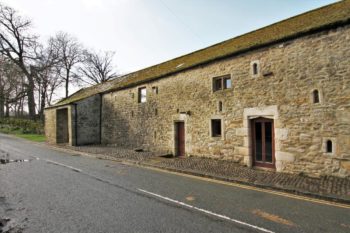 4 bedroom barn conversion to let – Middle Laithe, Linton, Skipton, BD23 5HQ