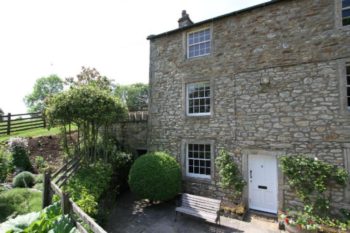 2 bedroom cottage to let – 1 Greenhaw Farm Cottages, Linton, Skipton, BD23 5HQ