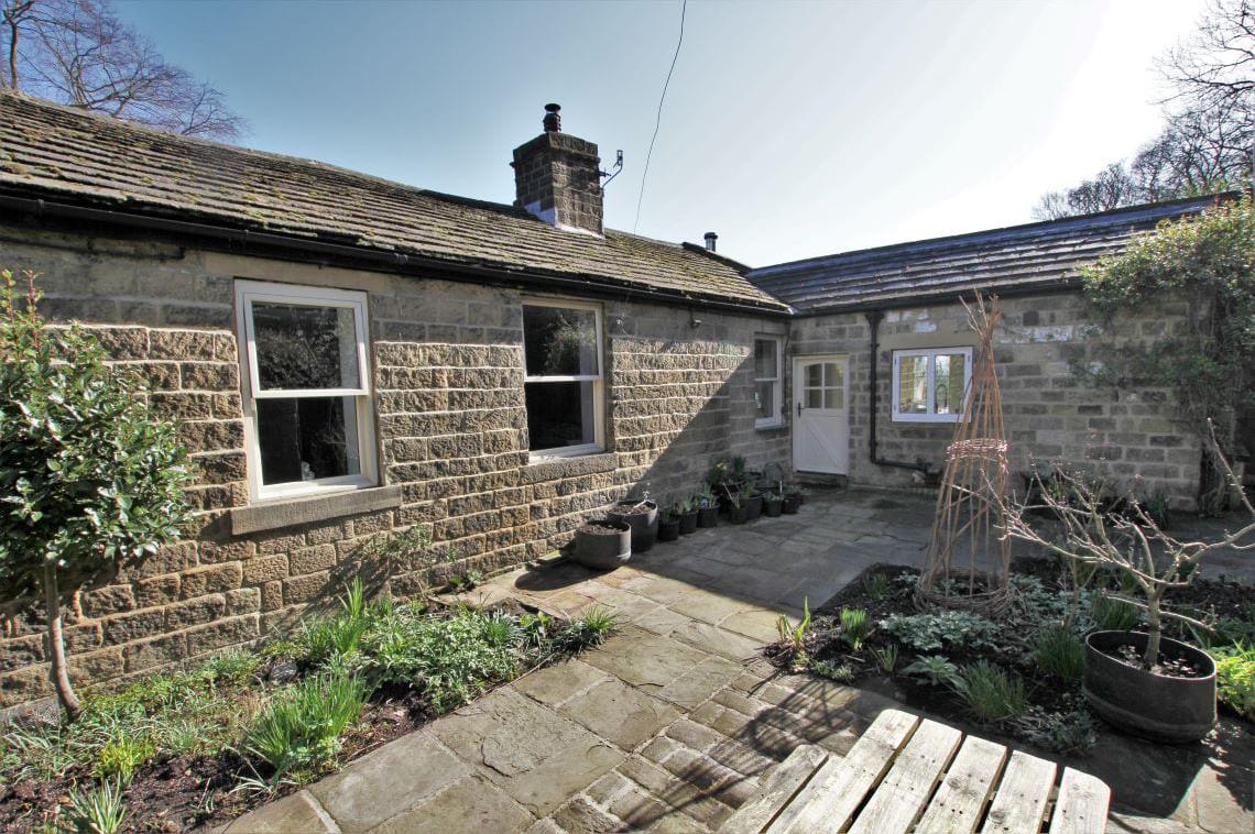 3 bedroom barn conversion with adjacent cottages for sale Brooks Barn