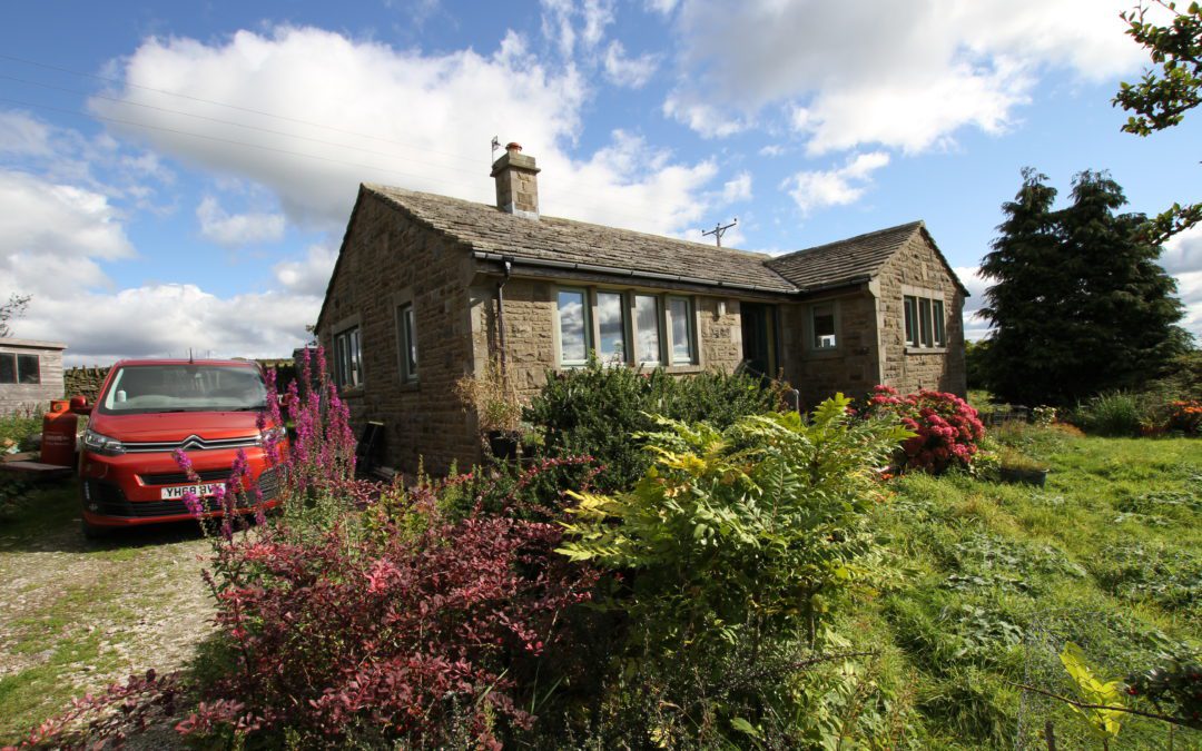 2 Bedroom Bungalow for Sale – Peat Gill Cottage, Moorside, Cononley, BD20 8PD