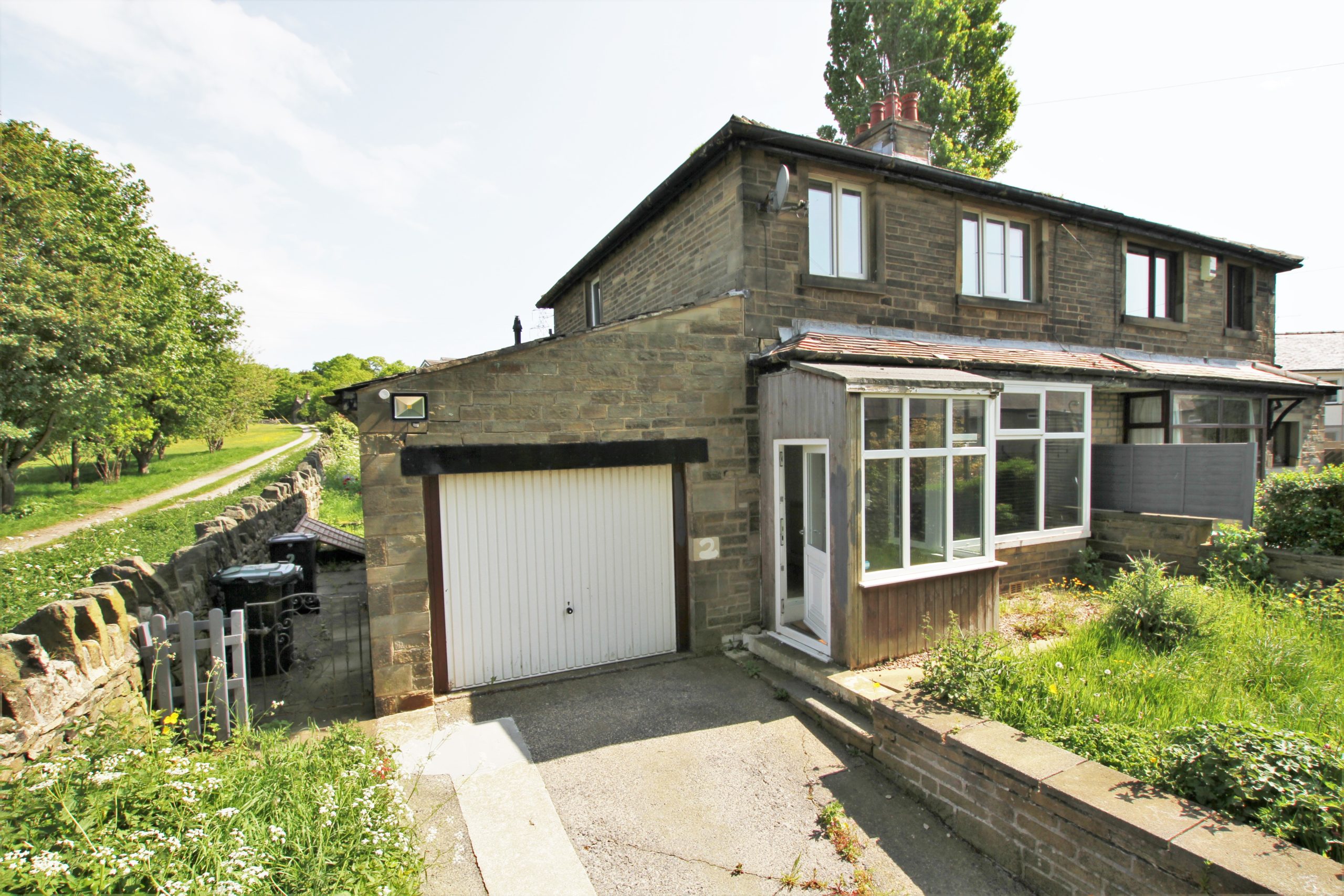 3 bedroom semi detached house for sale 2 Sunny Cliffe, East Morton