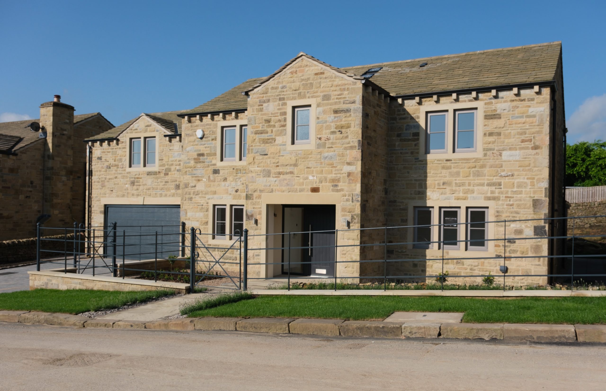 4 bedroom detached house for sale 6 Green Bank, Glusburn, BD20 8FU