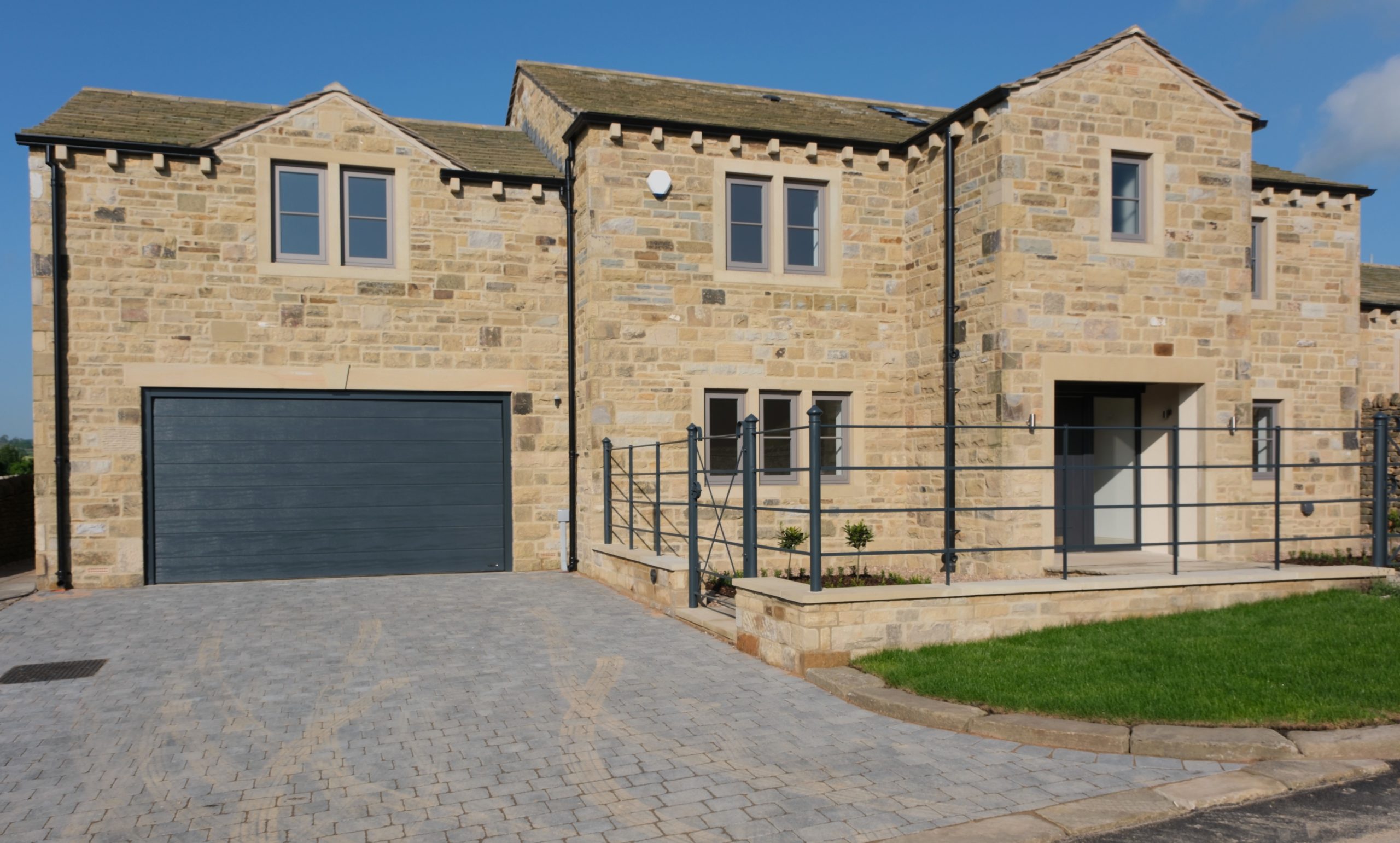 4 bedroom detached house for sale 6 Green Bank, Glusburn, BD20 8FU