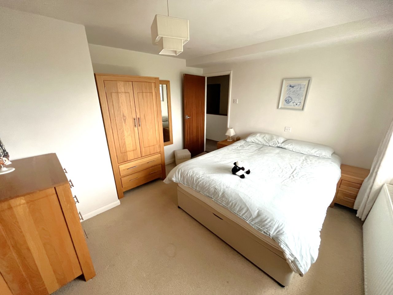 4 Bedroom Cottage for Sale 106 Brighouse & Denholme Road, Denholme