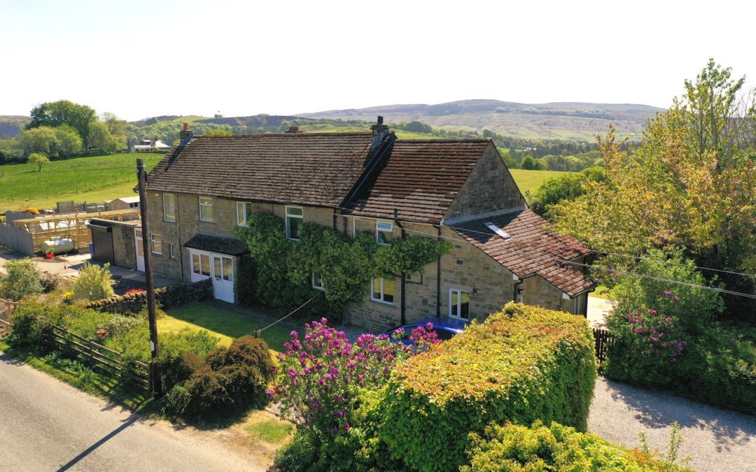 4 bedroom semi-detached house for sale – Charlestone House, Embsay, Skipton, BD23 6EN