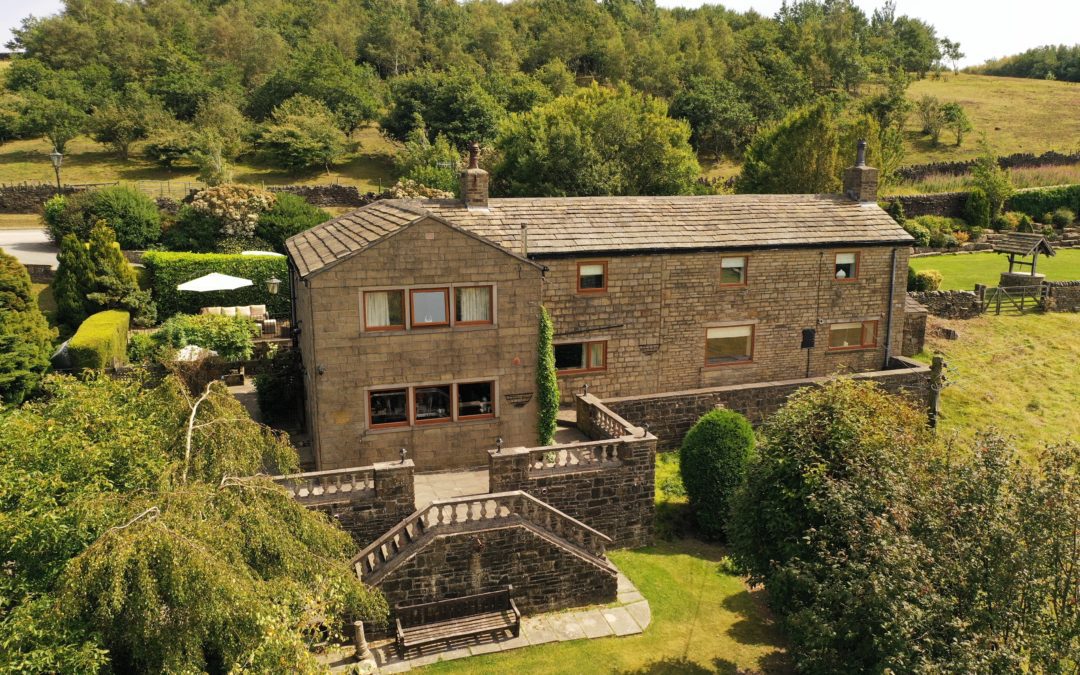 4 Bedroom Detached Property for Sale – Moorside Cottage, Back Shaw Lane, Keighley, BD21 5QU