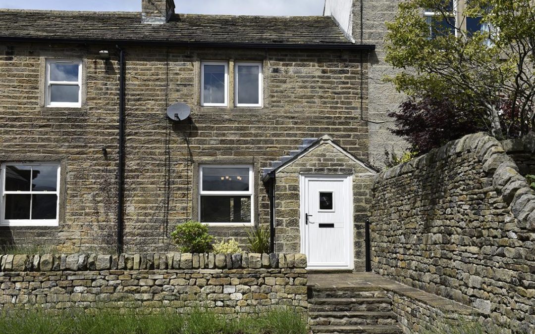 2 bedroom cottage to let – 5 Green End, Green Lane, Glusburn, BD20 8RP